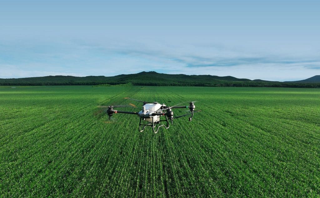 Lanzamiento dron DJI Agras T40